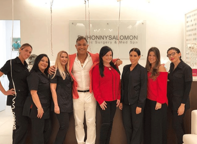 Dr-Jhonny-Salomon-and-Staff